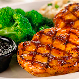 FRIDAYS SIGNATURE WISKHEY-GLAZED CHICKEN